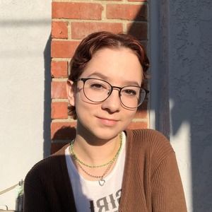 Meet your Posher, Lily